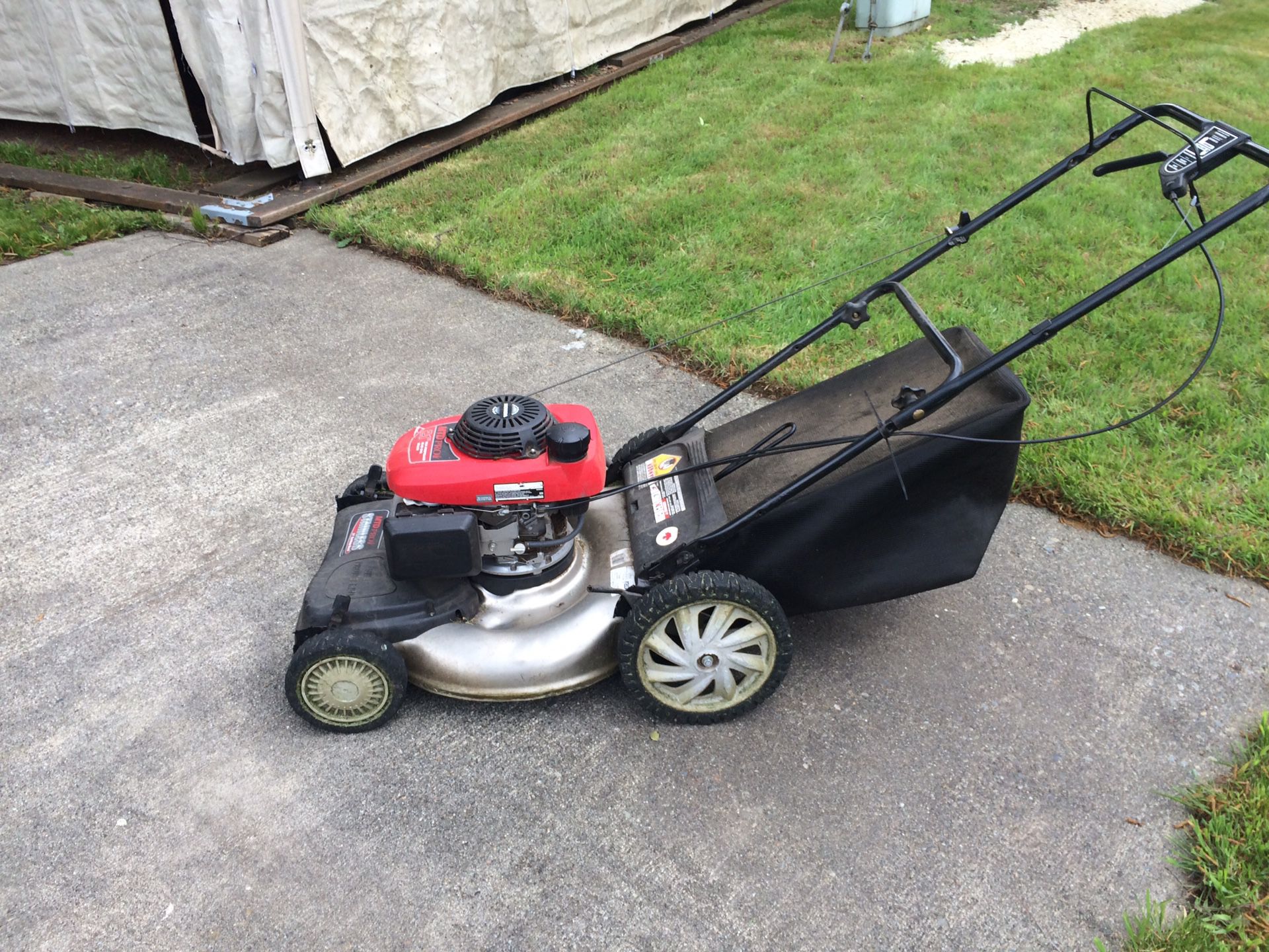 MTD PRO Stainless Lawn Mower 21”
