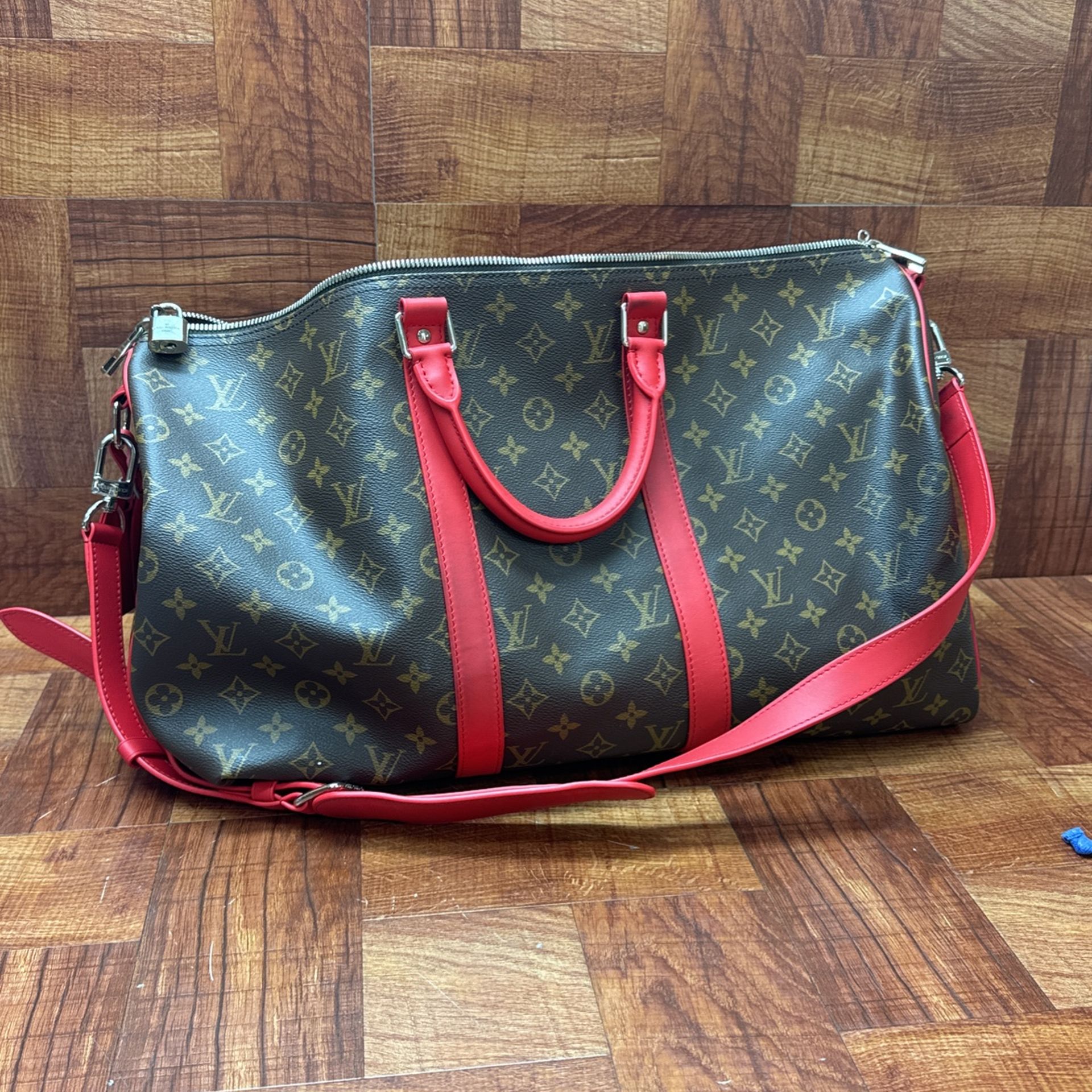 Louis Vuitton  Keepall Bandouliere 50 