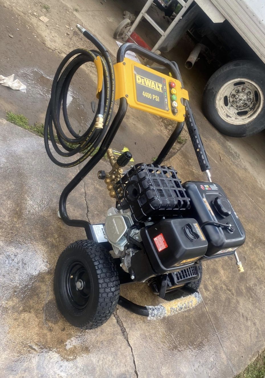 Dewalt 4400 Psi Power Washer 3d mon