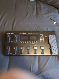 Boss gt-100 multi-effects processor - USED