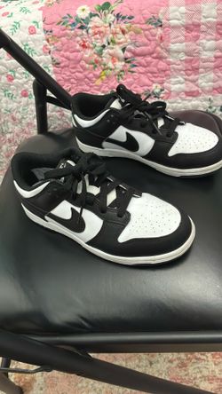 $25 size 3 kids panda Nike shoes