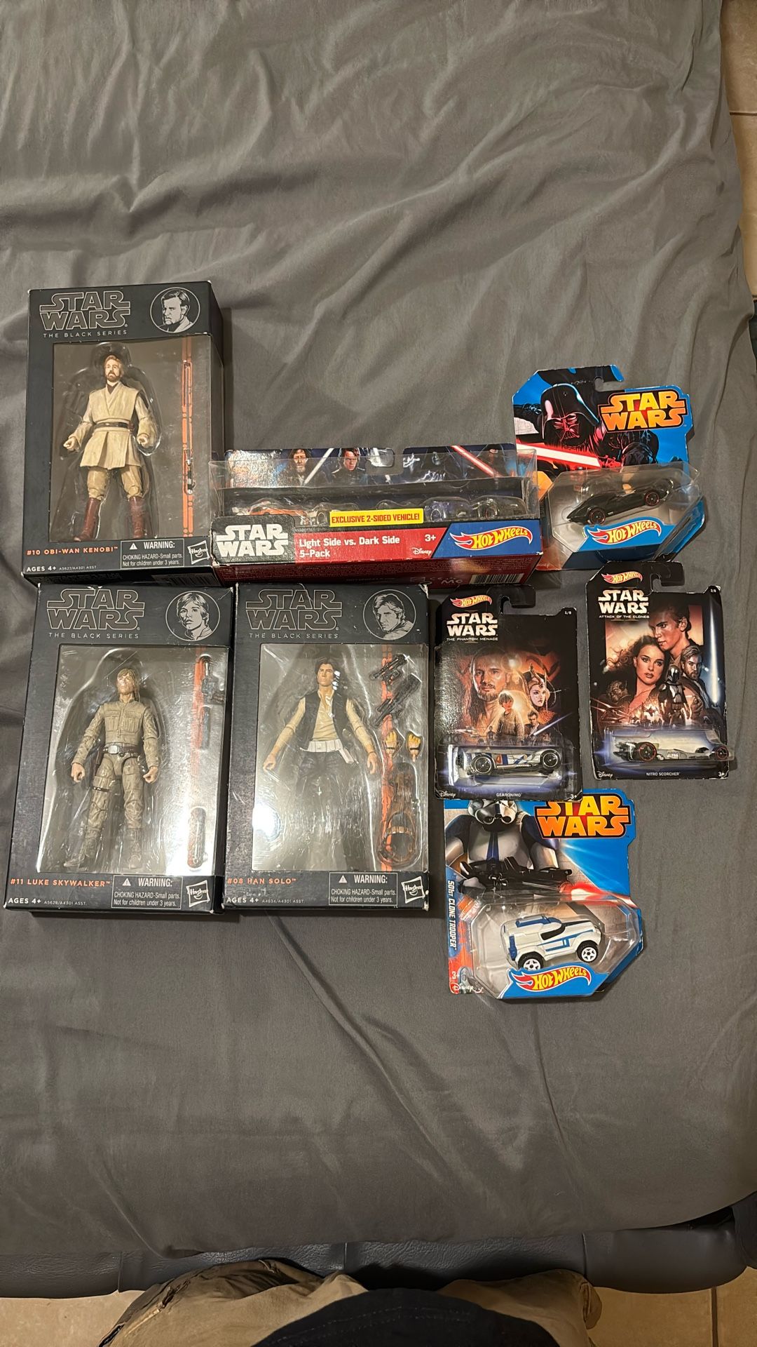 Selling a Cool Little Staach of star wars Tresure