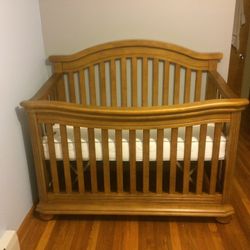 Infant Crib/Toddler bed