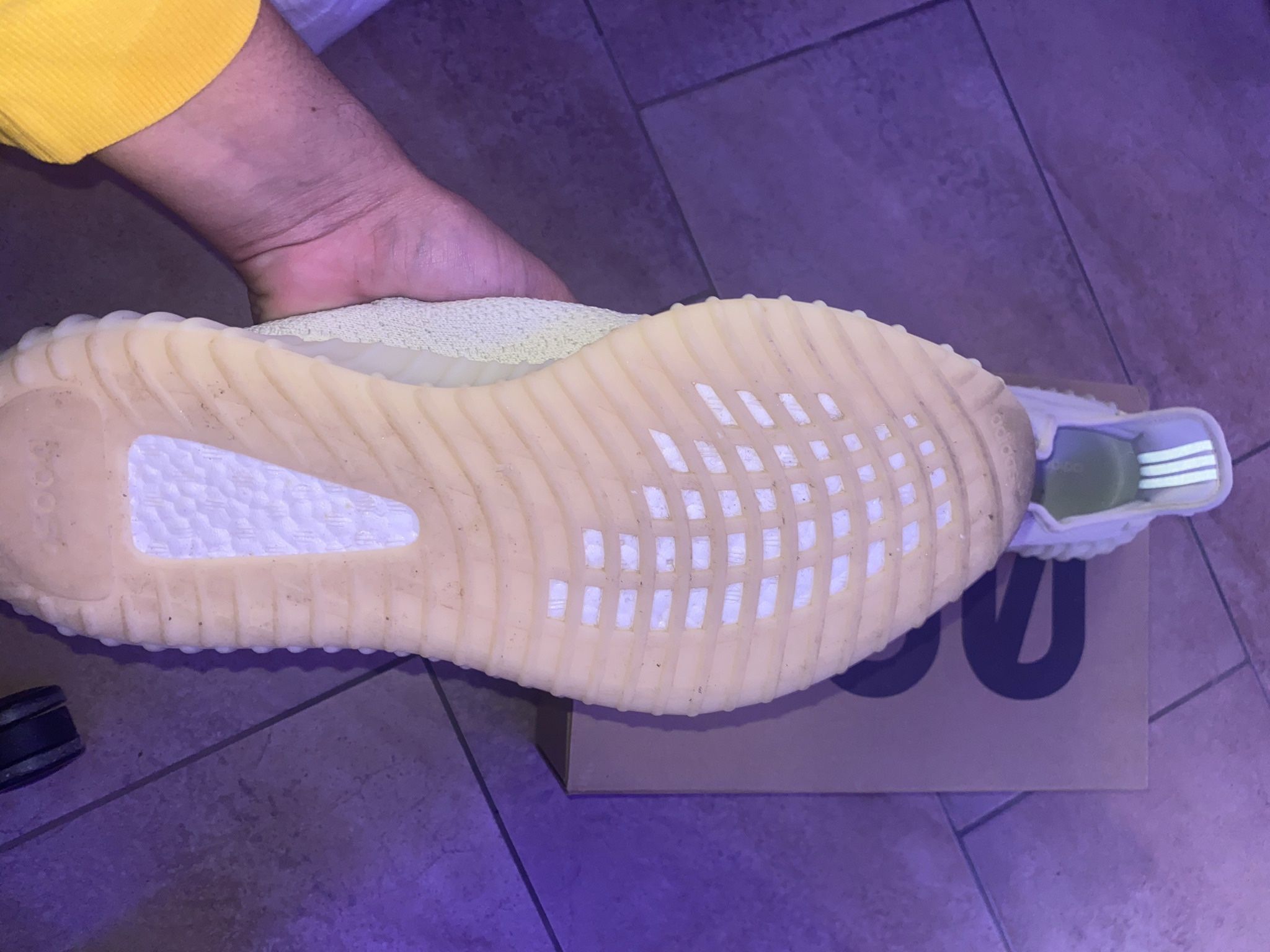 Yeezy Boost 350 V2 “butter” Size 14