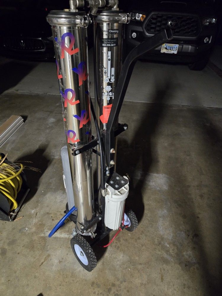 Xero Water Fed Pole Professional Window Cleaning Equipment