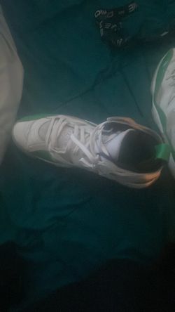 Jordan jumpmen two Trey