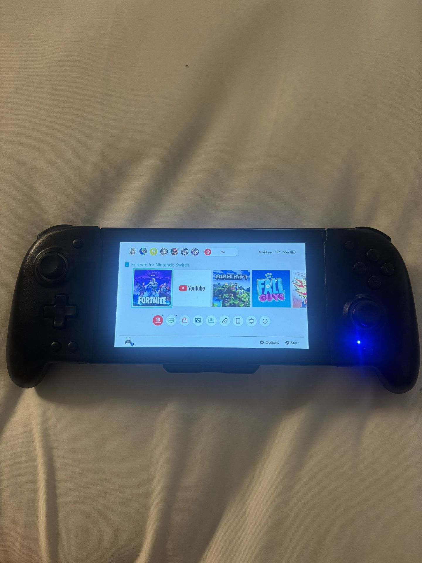 Nintendo Switch With Gamepad