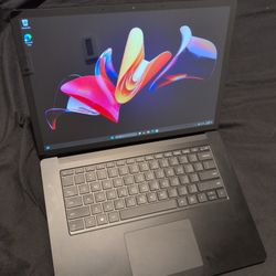 Microsoft Surface Laptop 3 | 32GB RAM | 1TB NVMe SSD | i7-1065G7 | Intel Iris Plus Gfx  | Windows 11 pro