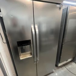 Lg Refrigerator 42” Built In Stainless Steel 2022