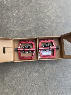 Funn Clipless/flat Pedals