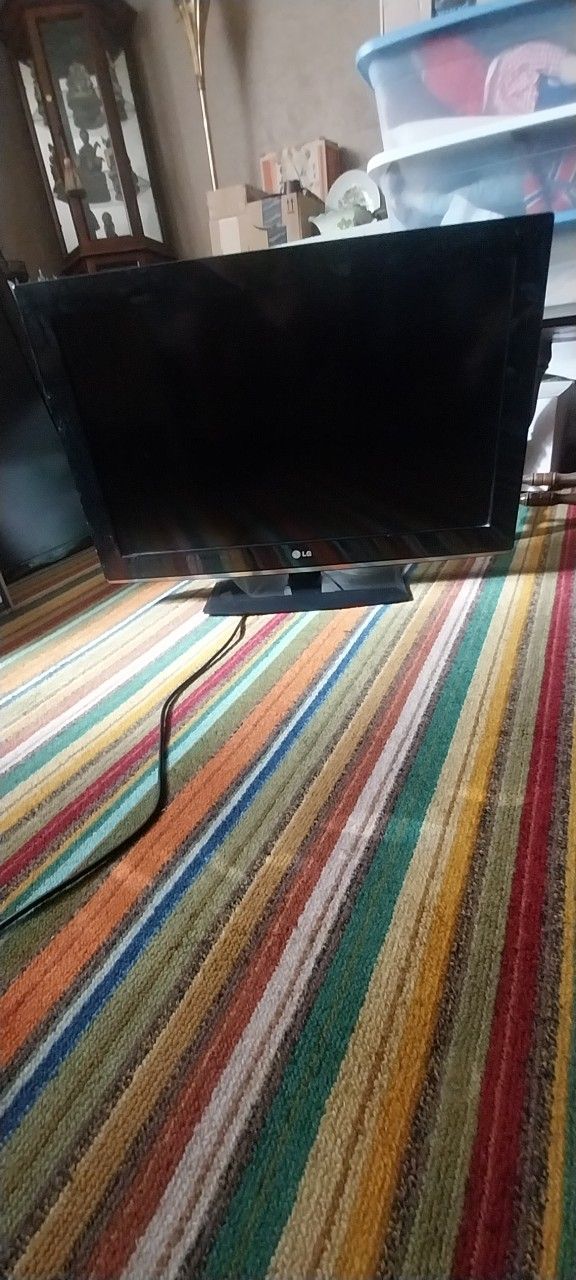LG