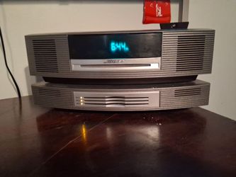 Bose Wave Music System with Multi-CD Changer