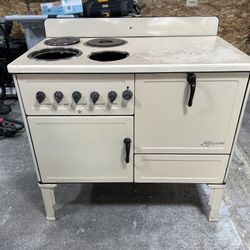 1930 L & H ANTIQUE STOVE