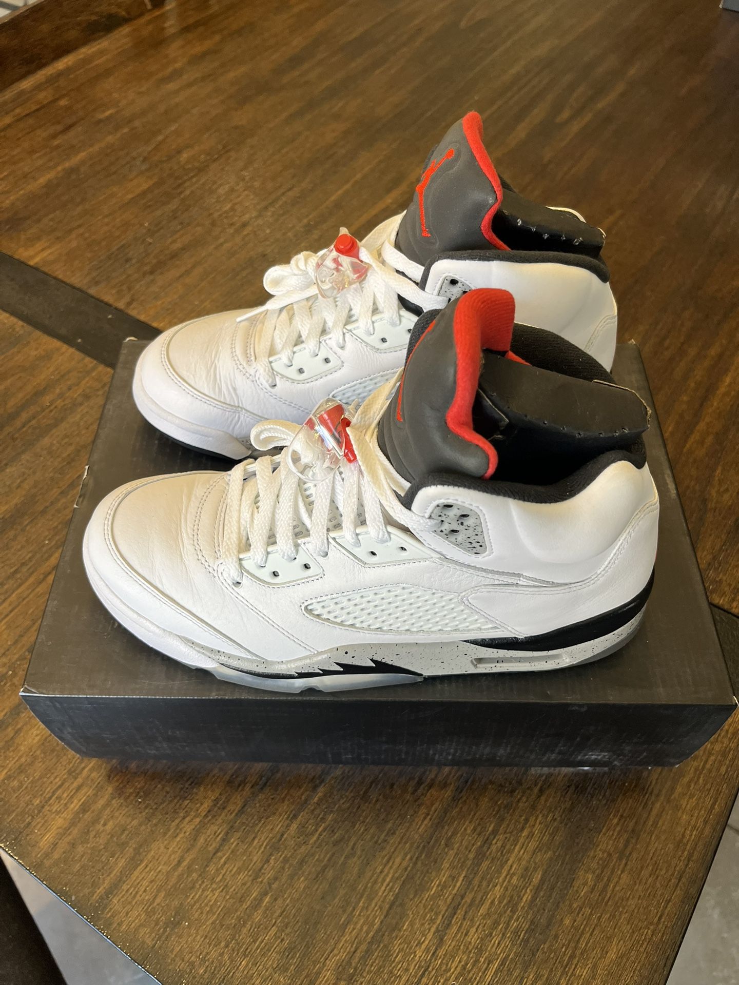 Air Jordan Retro “White Cement” - Main Image