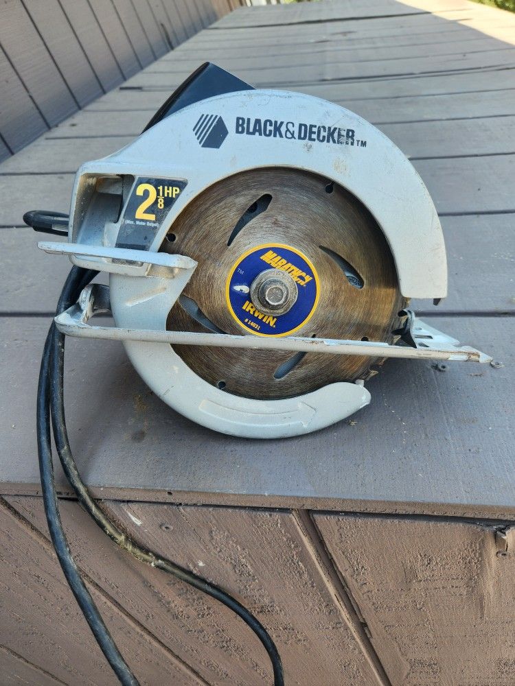 Black and Decker Circular Saw