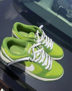 Men’s Nike dunks