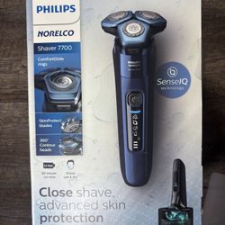 Philips Norelco Shaver 7700