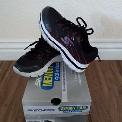 Boy Shoes Size 13,5 Skechers. 