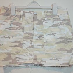 Sanctuary Camouflage Mini skirt Raw Hem Women's Size 29 