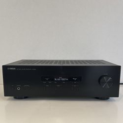 Yamaha R-S202 Stereo receiver with Bluetooth 