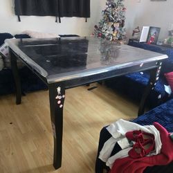 FREE Table-TODAY ONLY
