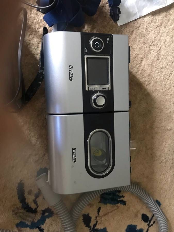 parts:Resmed S9 Escape Cpap Machine w/ heated humidifier