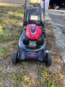 Honda HRN 216 lawnmower