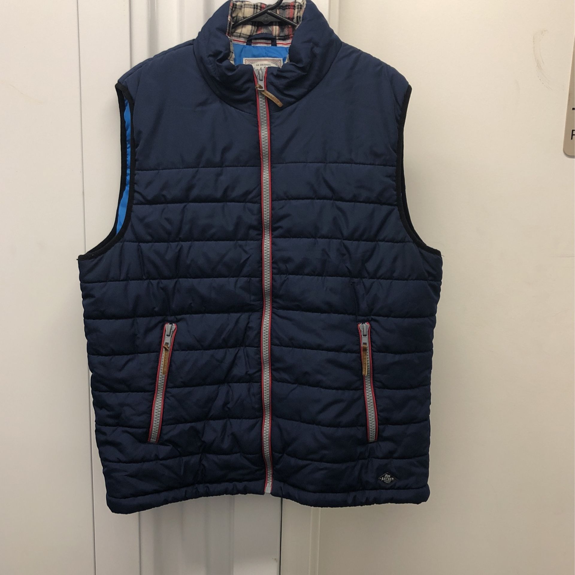 Jacket Vest In Men’s Size Large
