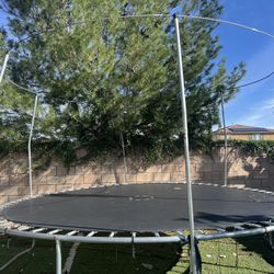 Free 14 Ft Trampoline 