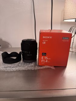 Sony Lens E-mount 15mm F1.4 G APSC