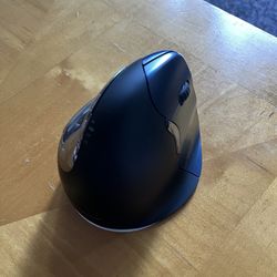 Evoluent – Inventor of the Vertical Mouse VM4RW Ergonomic Vertical Mouse