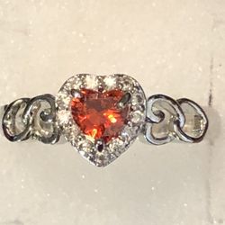 Sz 8 Red Heart Stone Ring
