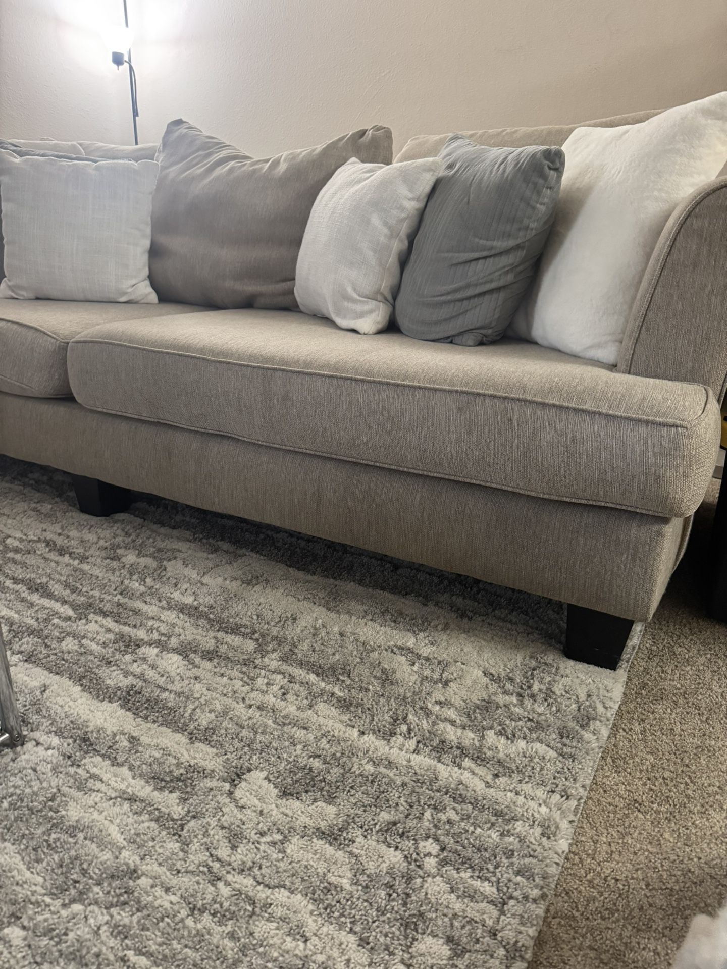 Couch (sale)