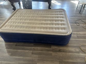 ELEVATED AIRBED 