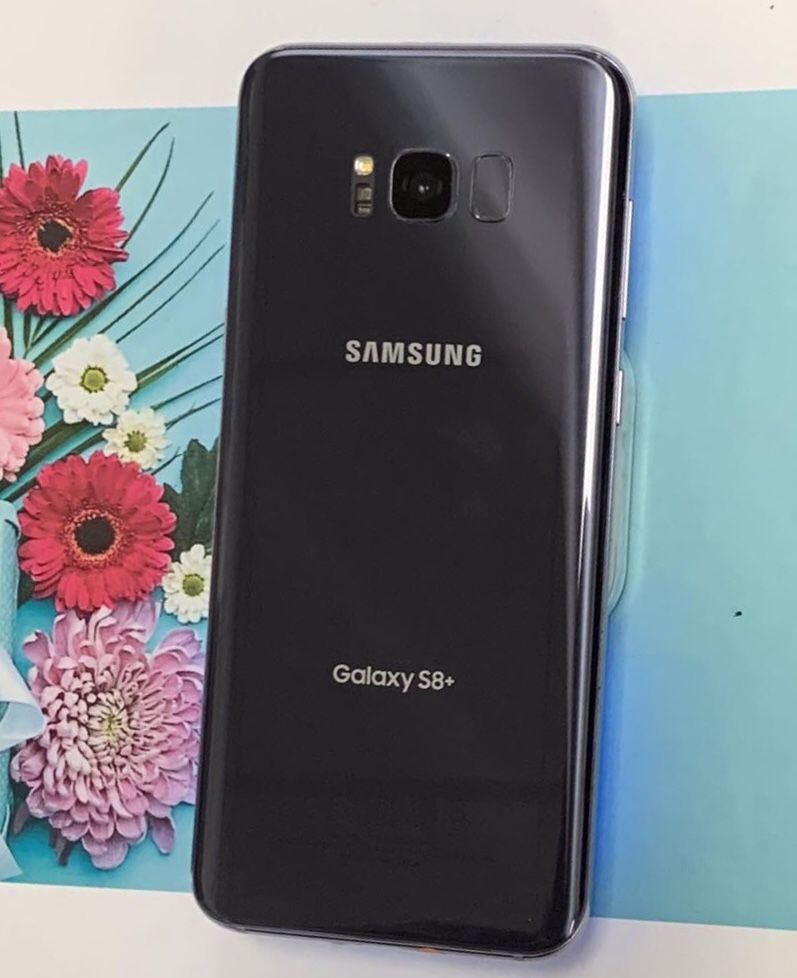 Samsung galaxy s8plus(64gb)unlocked,excellent condition with warranty