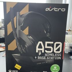 AX50 Wireless Gaming Headset 