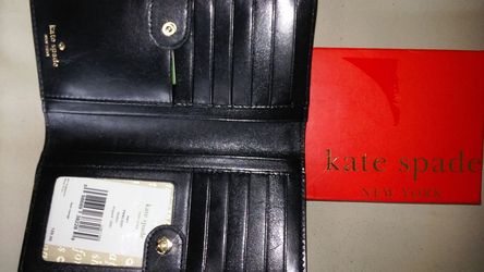 KATE SPADE WALLET...NEW STILL IN BOX