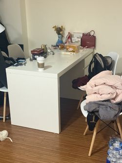 Moving Sale – Queen Bed + Mattress + Furniture (Great Condition!)