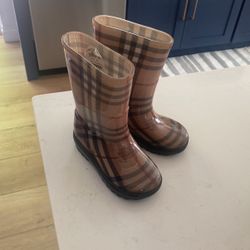 Kids Burberry Boots Size 25 New 