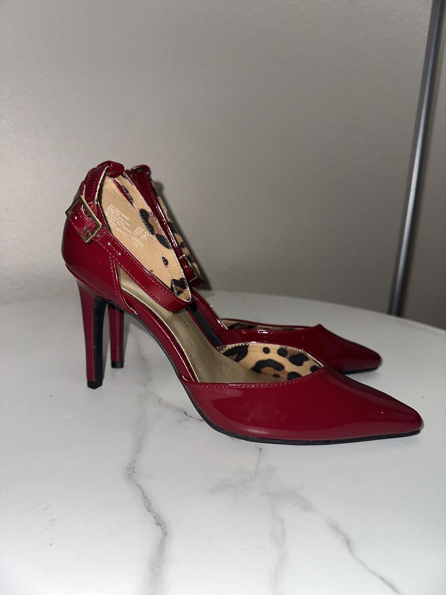 Christian Siriano for Payless Women’s Red Patent Leather Heels – Size 6.5.