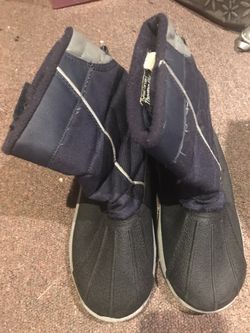 CHILDRENS PLACE SIZE 3 WINTER BOOTS