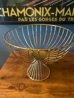 Gold bowl