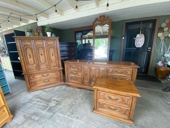 Gorgeous bedroom set