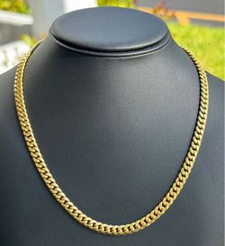 Jewelry 10k Hollow Yellow Gold Cuban link 24.00” Chain necklace 19.20grams 5.50mm