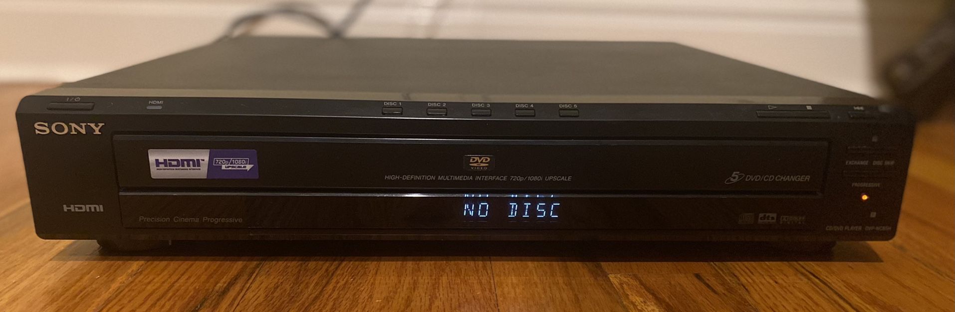 Sony 5 Disc DVD Player w/ Remote