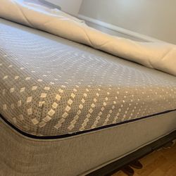 Posturepedic King Mattress and Adjustable Base