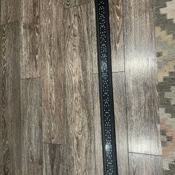 AQUATOP LED aquarium light with adjustable brackets. 