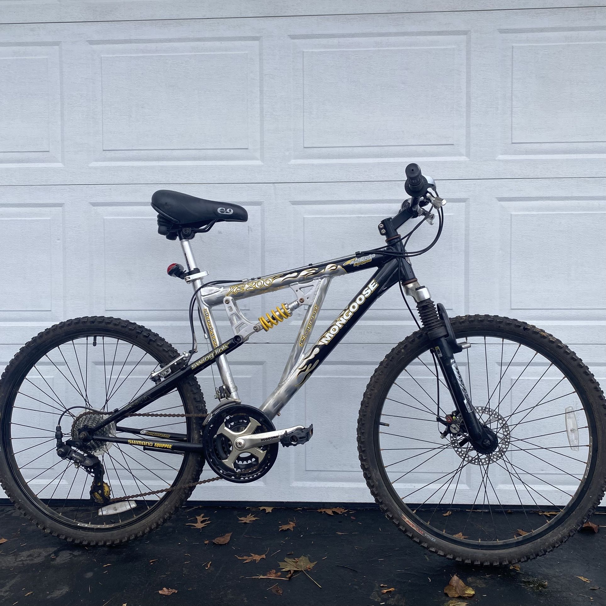 Mangoose MTB Disc Brake Bike 