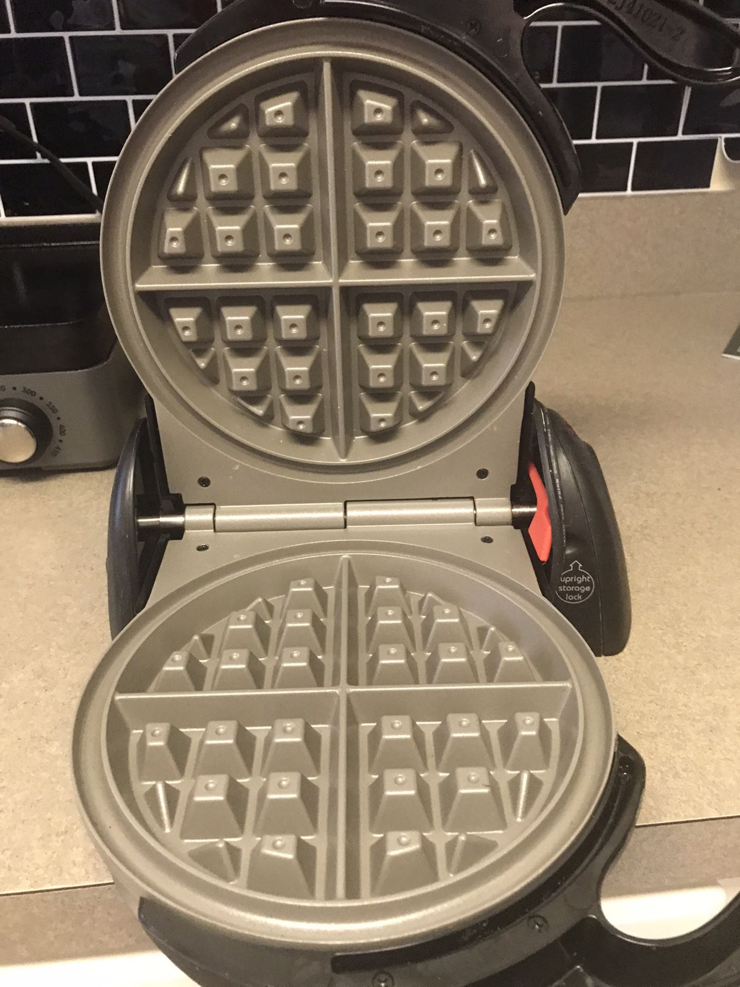 Flip Waffle Iron 