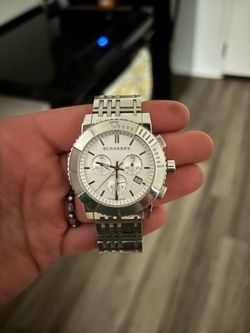 Burberry watch - like new